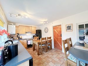 Kitchen- click for photo gallery